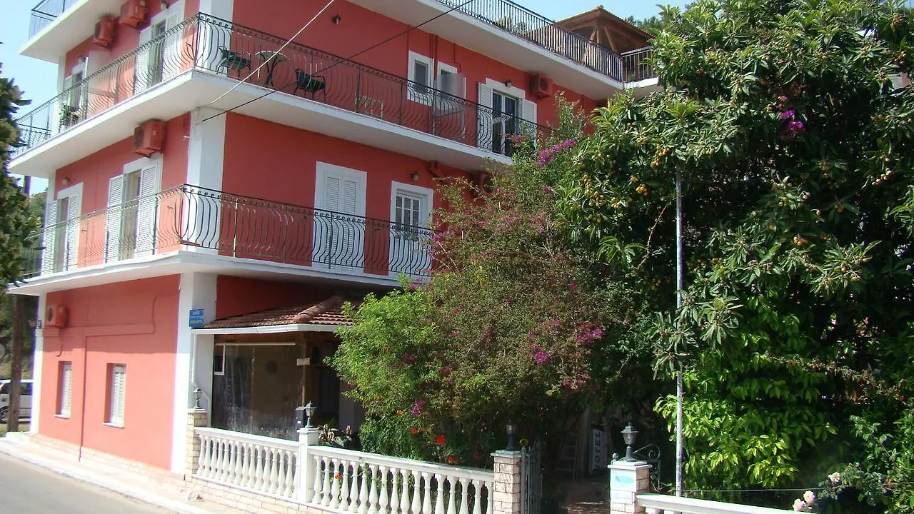 Dionisis Apartments Agia Efimia Aparthotel